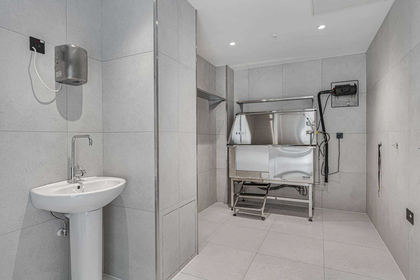 Chelsea Riverview Apartments, London, SW6